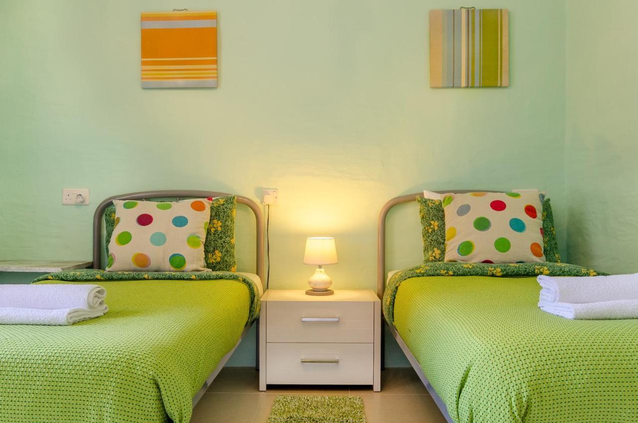 Mizzi 87 Bed & Breakfast Victoria Eksteriør bilde