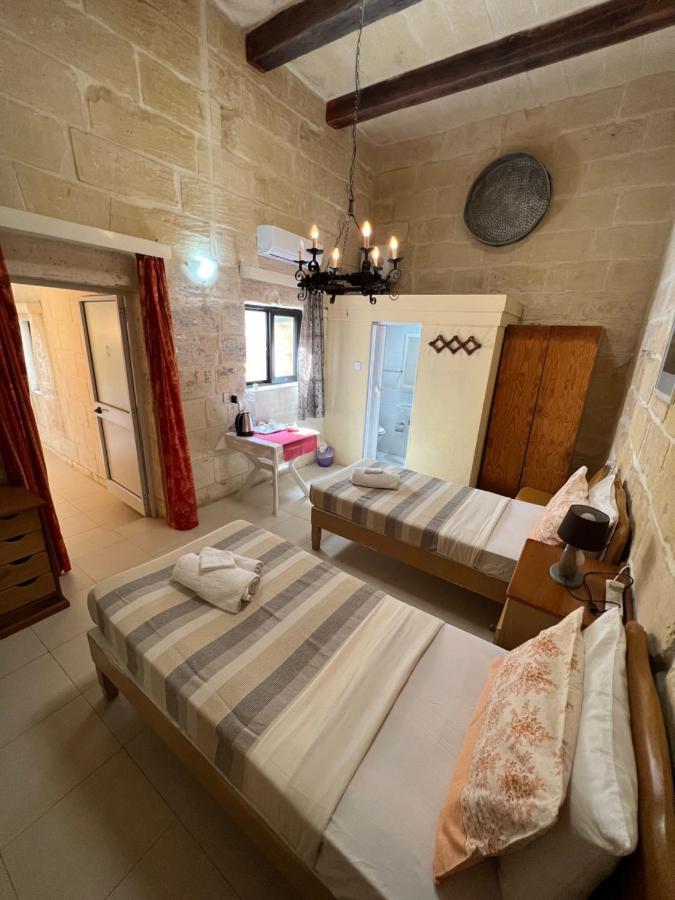 Mizzi 87 Bed & Breakfast Victoria Eksteriør bilde